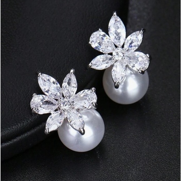 Crystal Flower & White Faux Pearl Stud, Bridal, Wedding, Luxury Earrings - Picture 1 of 8